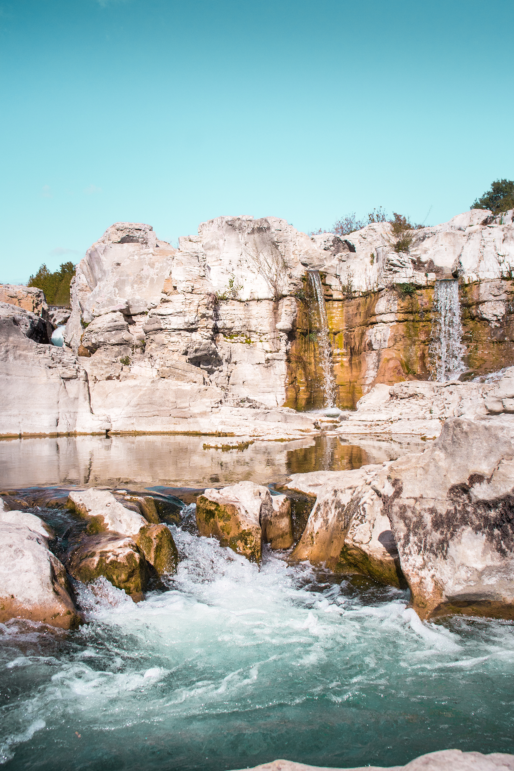 Cascade du Sautadet avec son chien